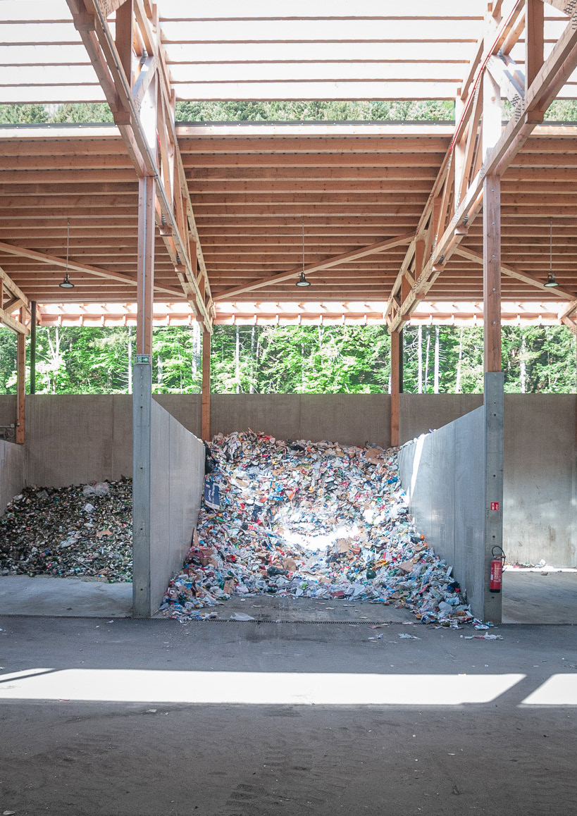 Photographie de l'intérieur de la halle du quai de transfert